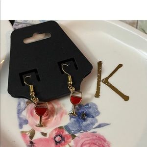 Wine glass earrings 🍷